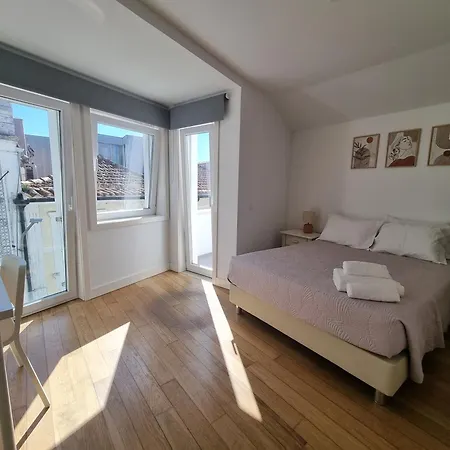 Sal Da Praca By Tertulias & Arribas Ferienhaus
